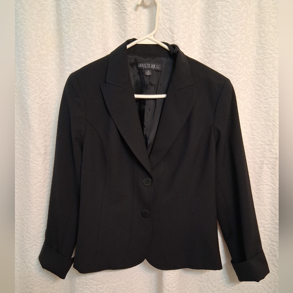 Lafayette 148 New York Elegant Black Blazer